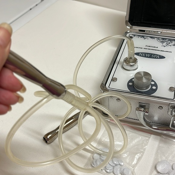 Diamond Microdermabrasion home kit - Picture 3 of 12